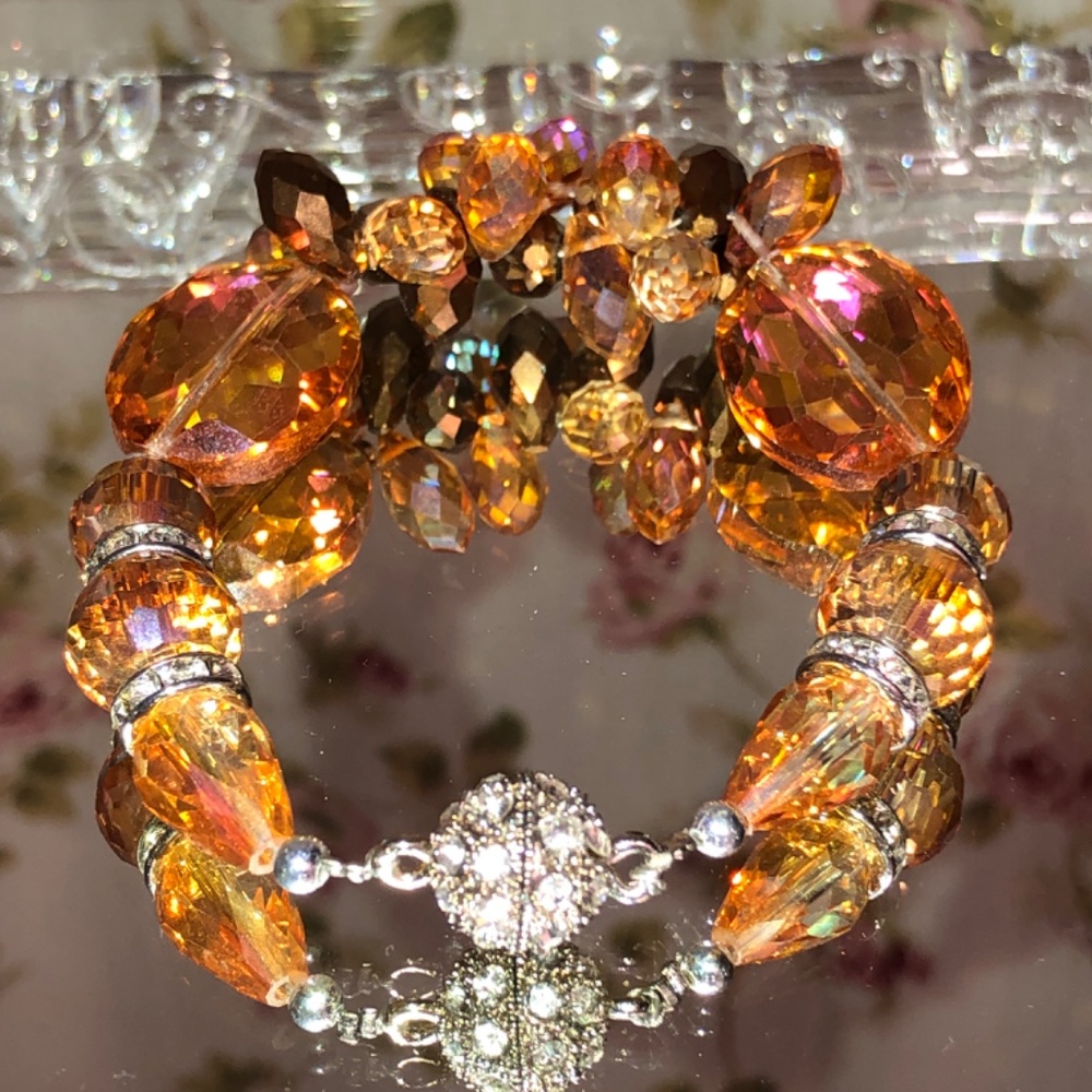 Gorgeous sparkling magnetic clasp bracelet